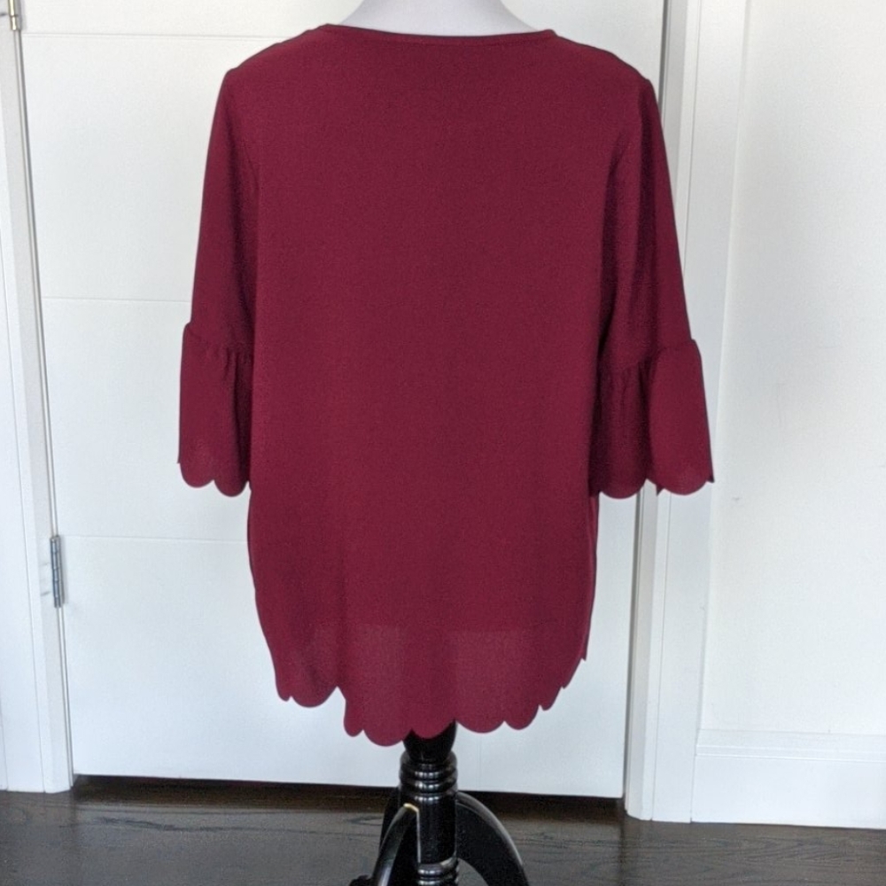 NWT Ces Femme burgundy top